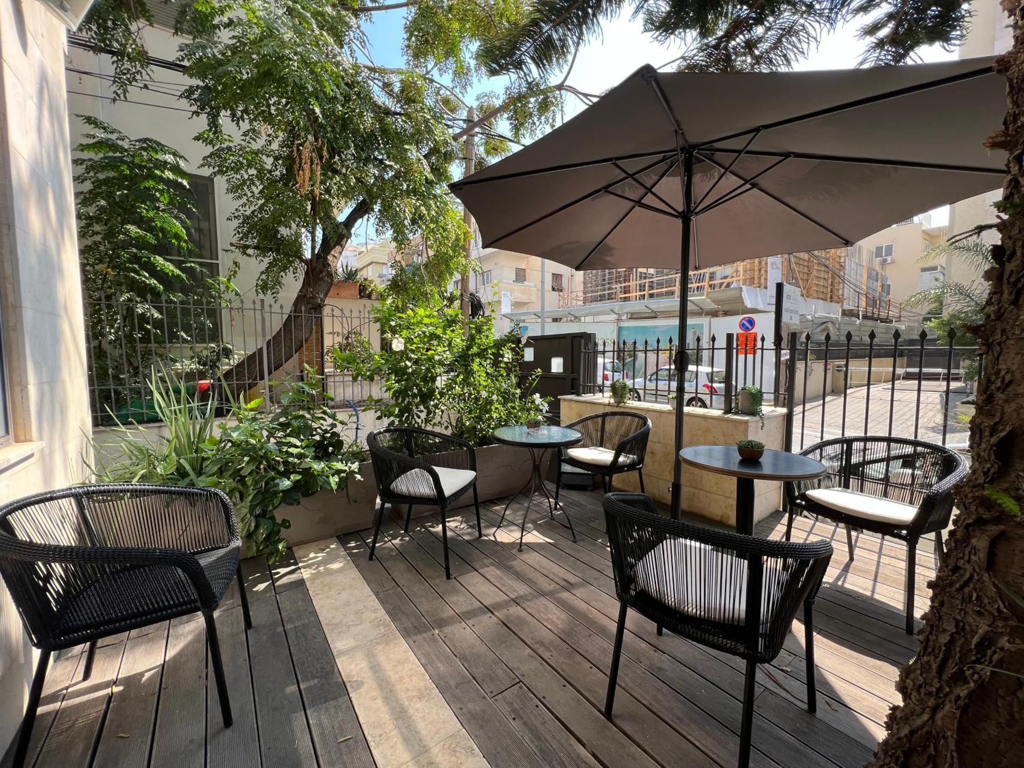 Beer Garden Hotel テル・アビブ エクステリア 写真